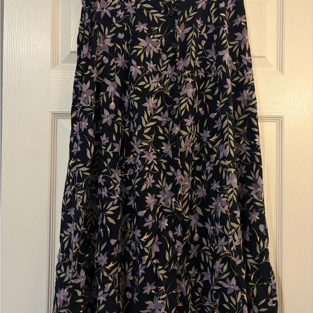 Sag Harbor Black Skirt with Lavender Floral Print - Picture 2 of 3